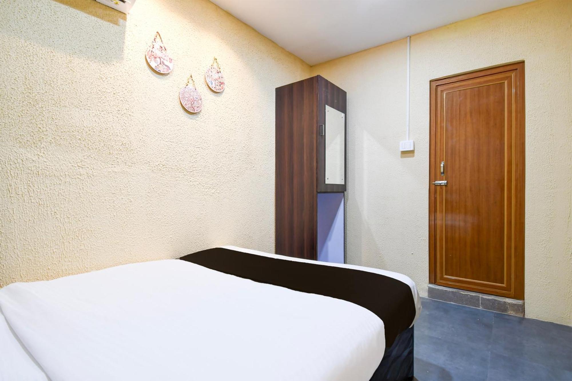 Super Hotel O Pra Guest House Bhubaneswar Exterior photo
